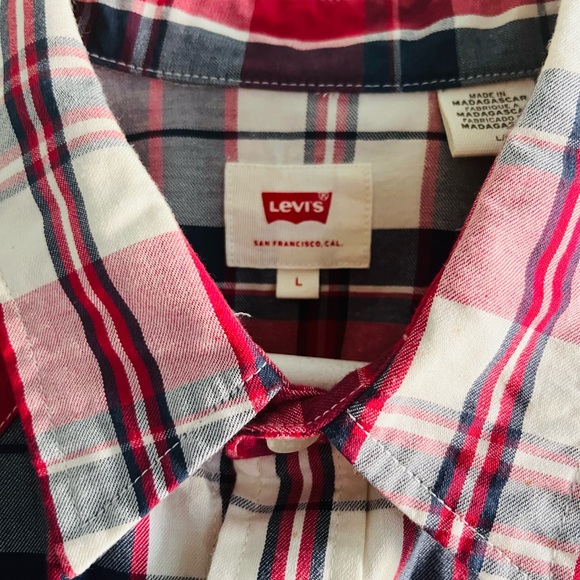 Men’s Levi’s Shirt - Picture 3 of 5